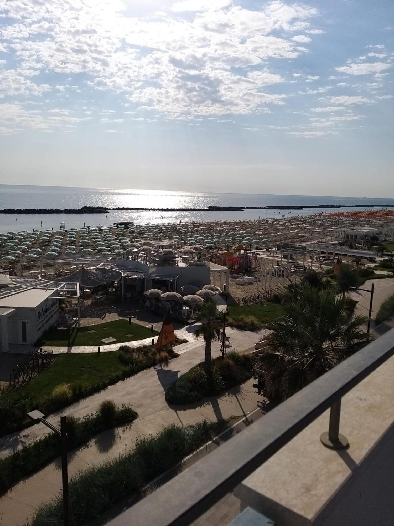 Hotel Ideal Rimini Exterior foto