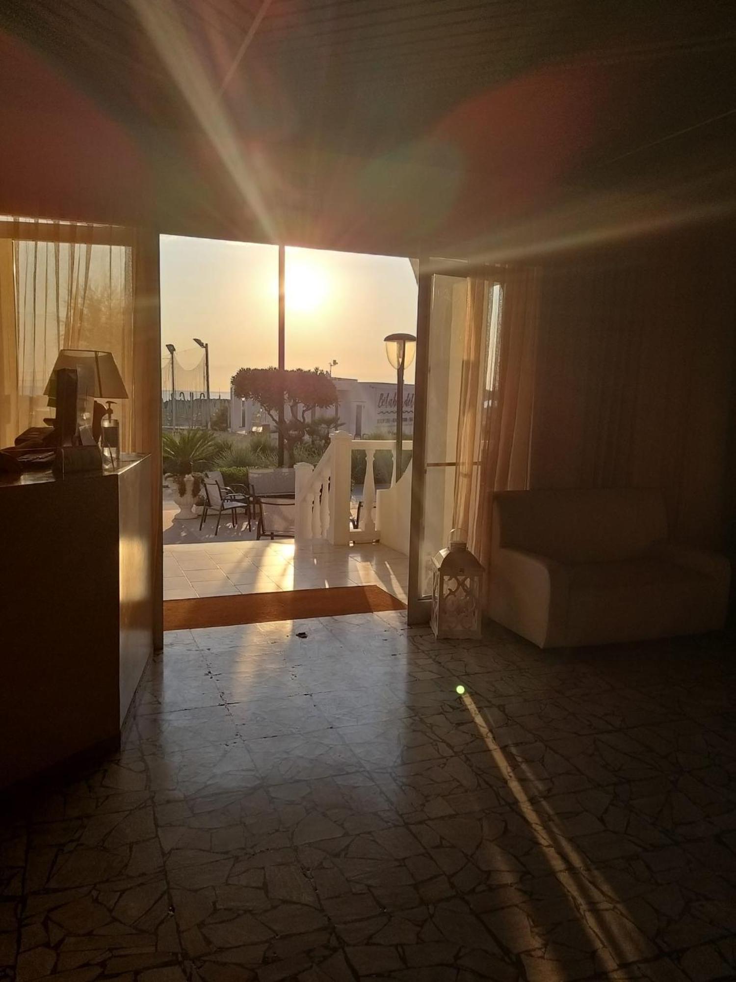 Hotel Ideal Rimini Exterior foto