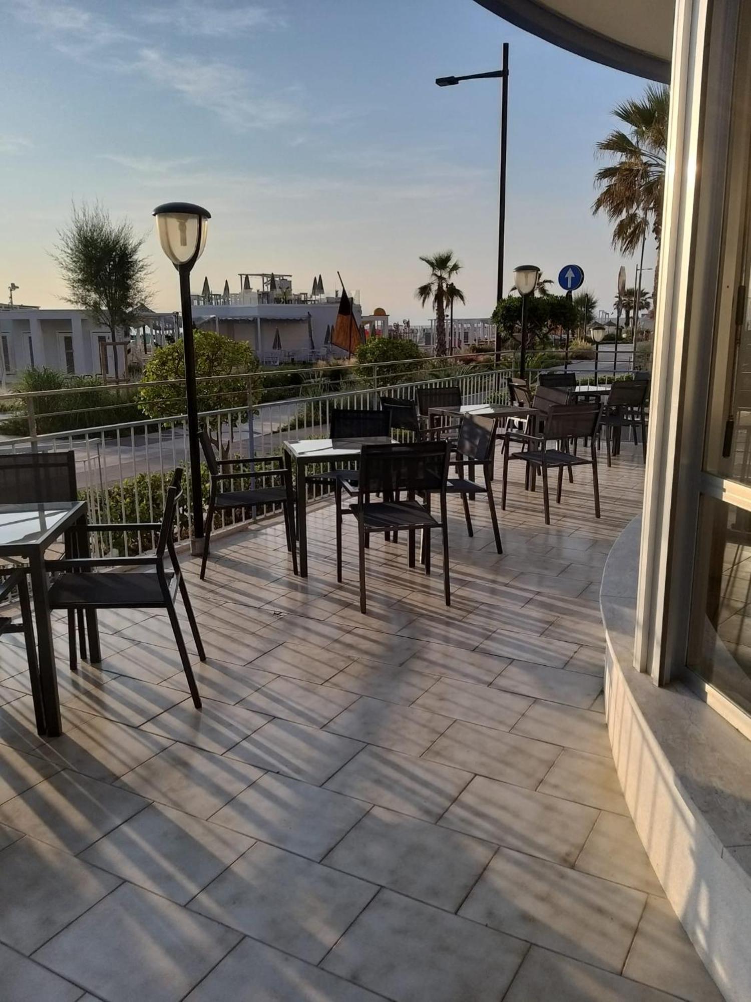 Hotel Ideal Rimini Exterior foto